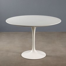 Table Knoll Tulip Vintage