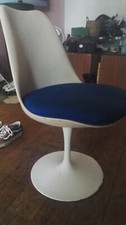 2 chaises Eero SAARINEN