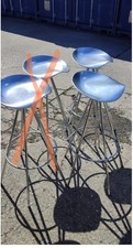 DEUX Tabourets Pépé Cortés