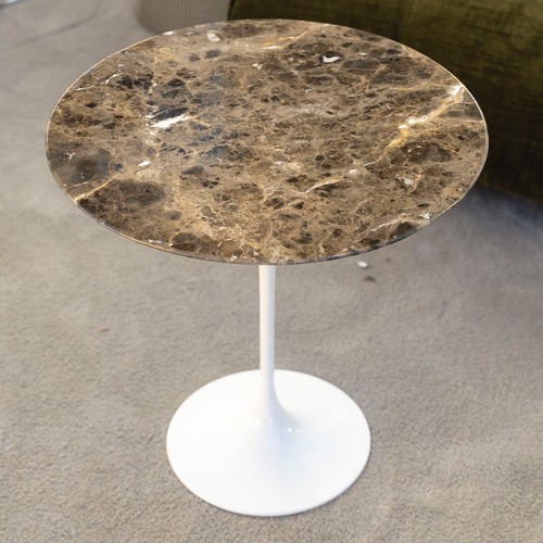 Eero saarinen knoll - &,